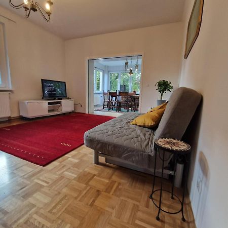 Geraeumige Und Zentrale Ferienwohnung Stahnsdorf Extérieur photo